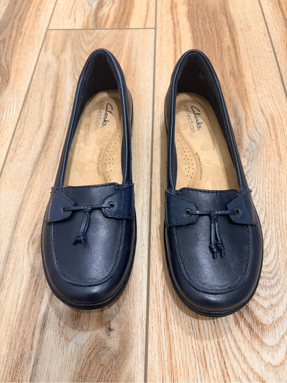 Clarks Navy Leather Tie-Front Moccasin Loafers